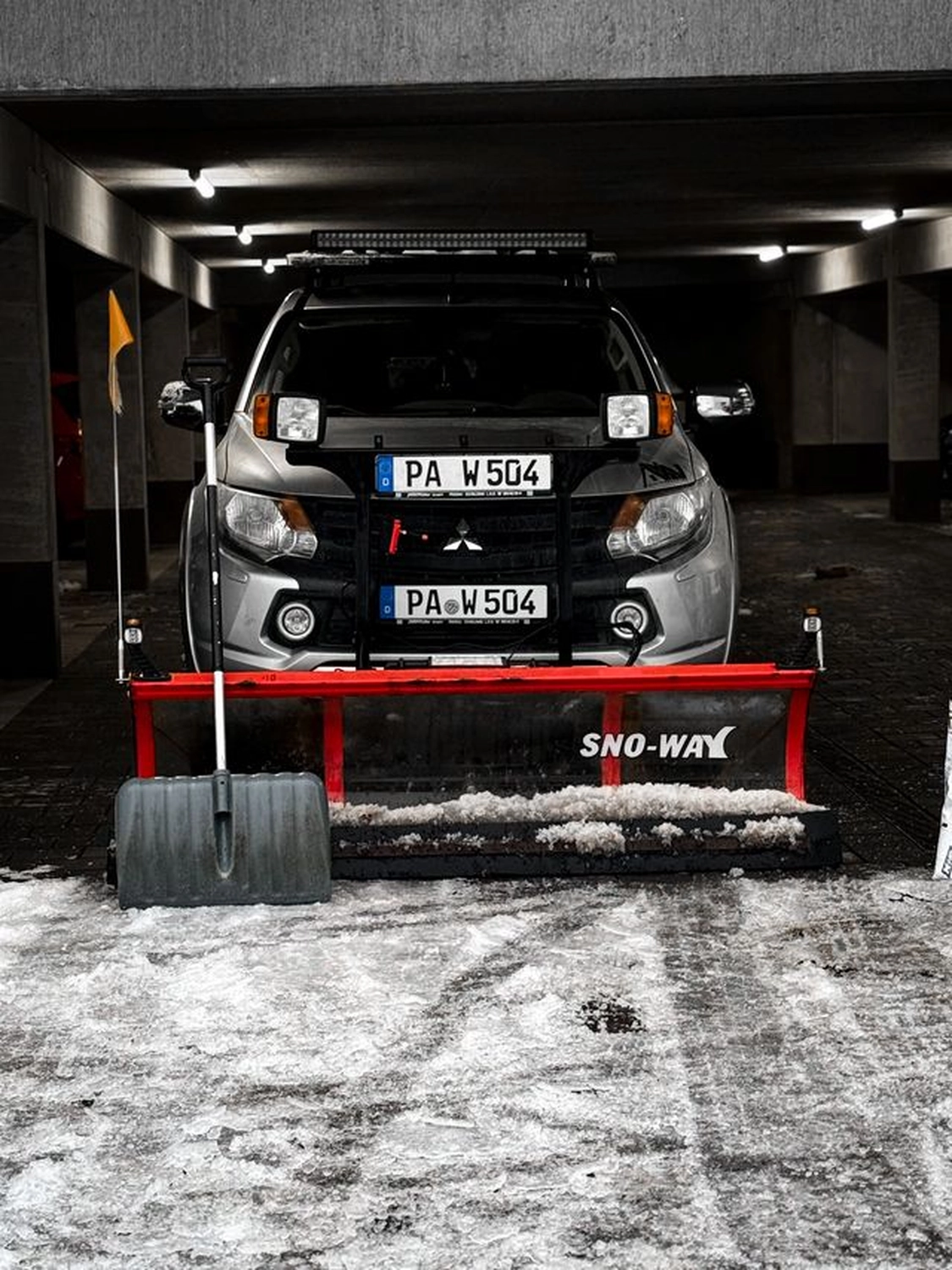 Hausmeisterservice Wintersberger – Schneeräumfahrzeug